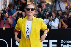 Jessica Chastain Arrived To San Sebastián During The 71st San Sebastian International Film Festival