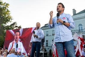 Donald Tusk  During  Election Campaign In Poland