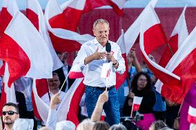 Donald Tusk  During  Election Campaign In Poland