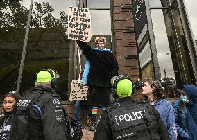 Calgary's '1 Million March 4 Children' Draws Hundreds Supporters And Counter-Protesters