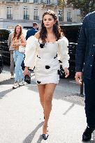 Selena Gomez Outside The Avenue - Paris