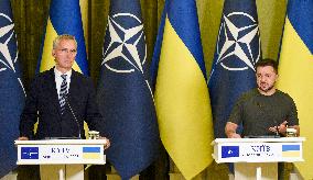 Ukrainian President and NATO Secretary General meet press in Kyiv