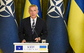 Ukrainian President and NATO Secretary General meet press in Kyiv