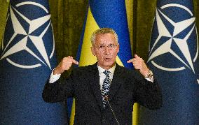 Ukrainian President and NATO Secretary General meet press in Kyiv
