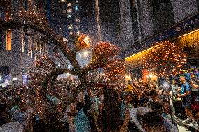 Hong Kong Fire Dragon Dance