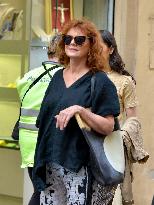 Susan Sarandon Out And About - Lucca