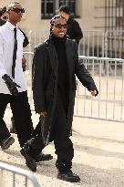 PFW - Givenchy Womenswear Spring/Summer 2024 - Arrivals NB