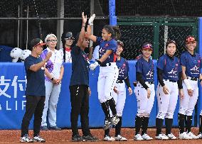 (SP)CHINA-SHAOXING-ASIAN GAMES-SOFTBALL (CN)