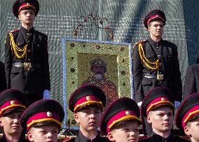 Cadets get shoulder marks in Kyiv