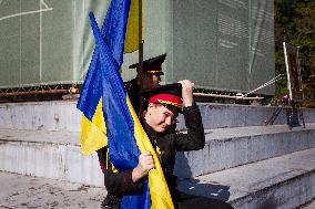 Cadets get shoulder marks in Kyiv