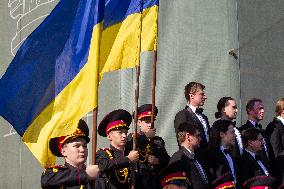 Cadets get shoulder marks in Kyiv