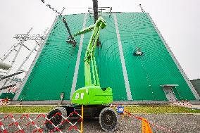 Construction Workers Overhaul Inspection Converter Station Equipment in Huai 'an