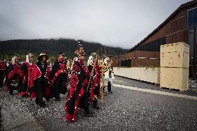 Nisga'a Nation Celebrates Totem's Return To B.C.- Canada