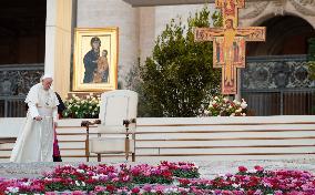 Pope Francis Leads An Ecumenical Prayer Vigil For The Synod