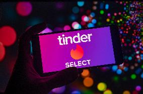 Tinder Select  - Photo Illustration