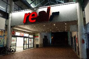 Real Supermarket Chain In Cologne