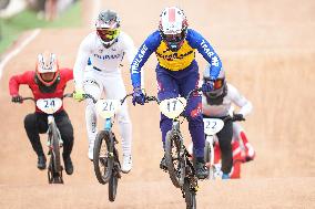 (SP)CHINA-CHUN'AN-ASIAN GAMES-CYCLING BMX RACING(CN)