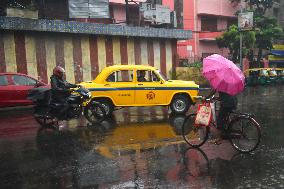 Daily Life In Kolkata