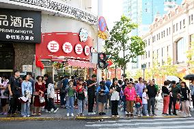 Tourist Travel in Qingdao During National Holiday