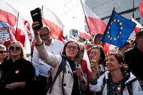 "March Of Million Hearts" - Donald Tusk's Pro-democratic Rally In Warsaw