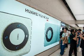 Customers At Huawei Store in Shanghai