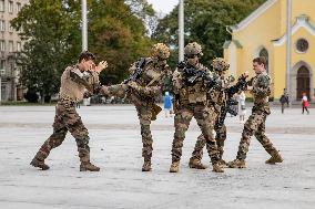 French airborne forces