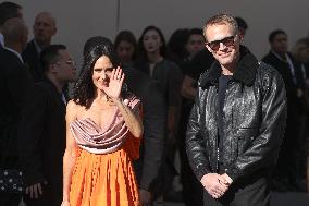 PFW - Louis Vuitton Womenswear Spring-Summer 2024 - Arrivals NB