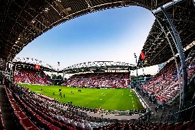 FC Utrecht v sc Heerenveen - Vrouwen Eredivisie