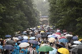 Tourists Visit Sun Yat-sen Mausoleum in Nanjing