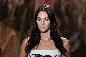 PFW Chanel Runway Vittoria Ceretti