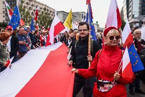 Opposition Massive Rally Ahead Of Election In Poland