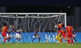 (SP)CHINA-HANGZHOU-ASIAN GAMES-WOMEN'S FOOTBALL-CHN VS JPN(CN)