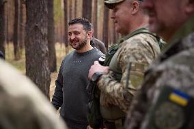 Zelensky Visits Troops In Kupyansk-Lyman Area