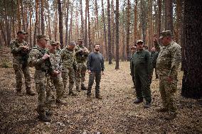 Zelensky Visits Troops In Kupyansk-Lyman Area