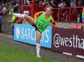 West Ham United Women against Manchester City Women - THE FA WOMEN'S SUPER LEAGUE