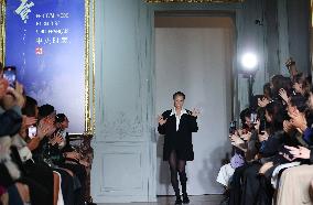 FRANCE-PARIS-FASHION SHOW-THEUNISSEN