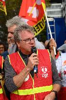 Demonstration In Front Of The Hospital Beaujon - Paris