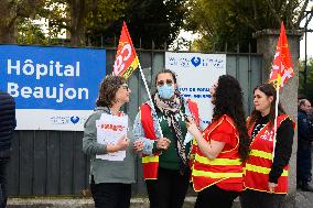 Demonstration In Front Of The Hospital Beaujon - Paris