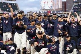 Baseball: Twins advance in MLB playoffs