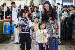 National Day Holiday Return Peak in Nanjing