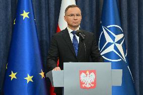 President And PM Speak On Migration - Warsaw