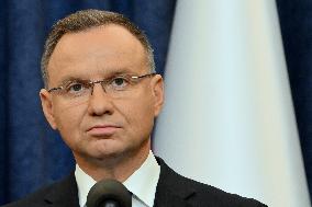 President And PM Speak On Migration - Warsaw