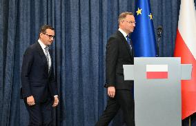 President And PM Speak On Migration - Warsaw