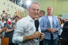 Donald Tusk Holds A Campaign Rally - Poland