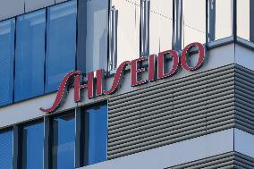 Shiseido's exterior, logo and signage