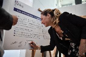 National Day Of Caregivers - Paris