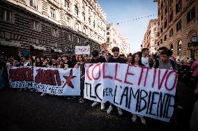 Young Climate Activists Rally In Fridays For The Future In Rome