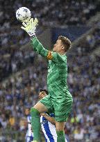 Champions League: FC Porto vs FC Barcelona