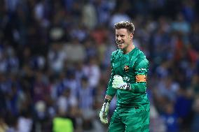 Champions League: FC Porto vs FC Barcelona