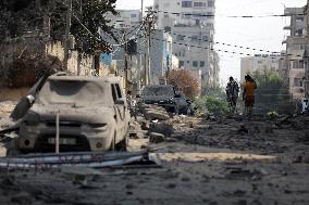 Israeli Airstrike Flattens UNRWA School In Gaza City